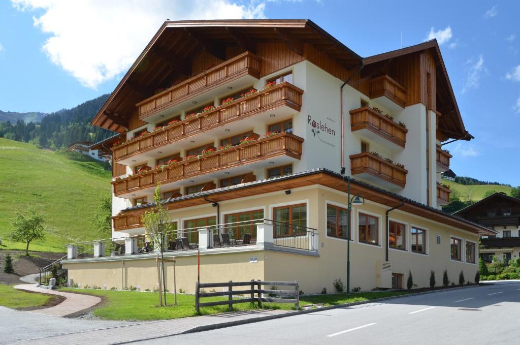 Hotel Roslehen Grossarl Εξωτερικό φωτογραφία